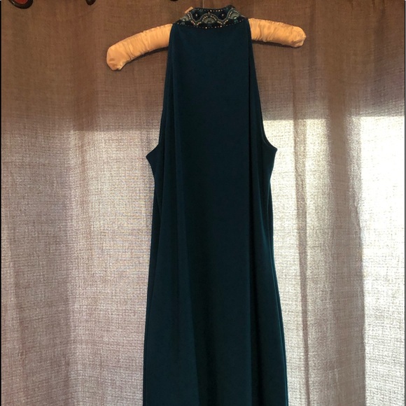 WHBM EMBROIDERED SHIFT DRESS - Picture 3 of 5